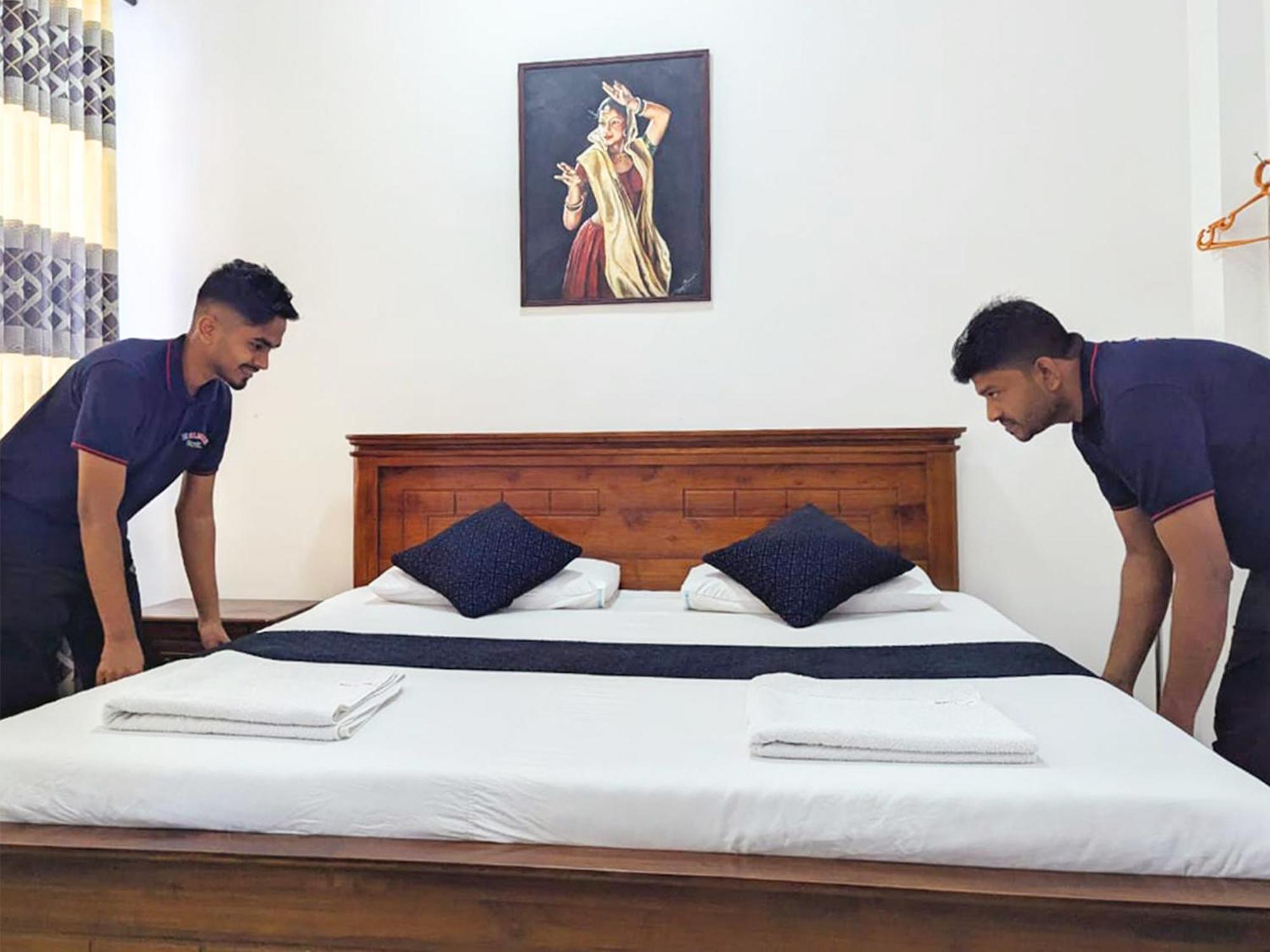 Reliance Hotel Boralesgamuwa Luaran gambar